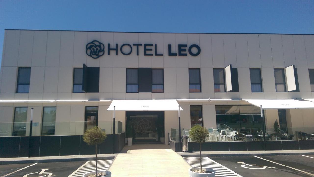 Hotel Leo Monesterio Luaran gambar