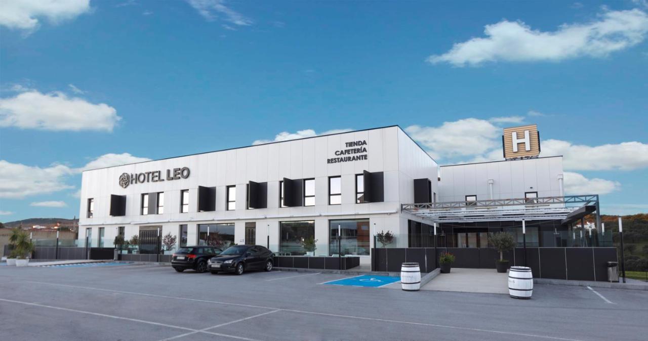Hotel Leo Monesterio Luaran gambar