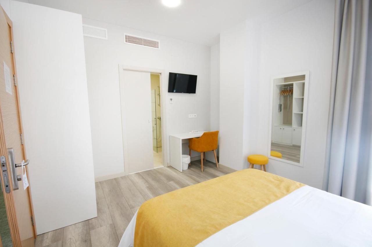 Hotel Leo Monesterio Luaran gambar