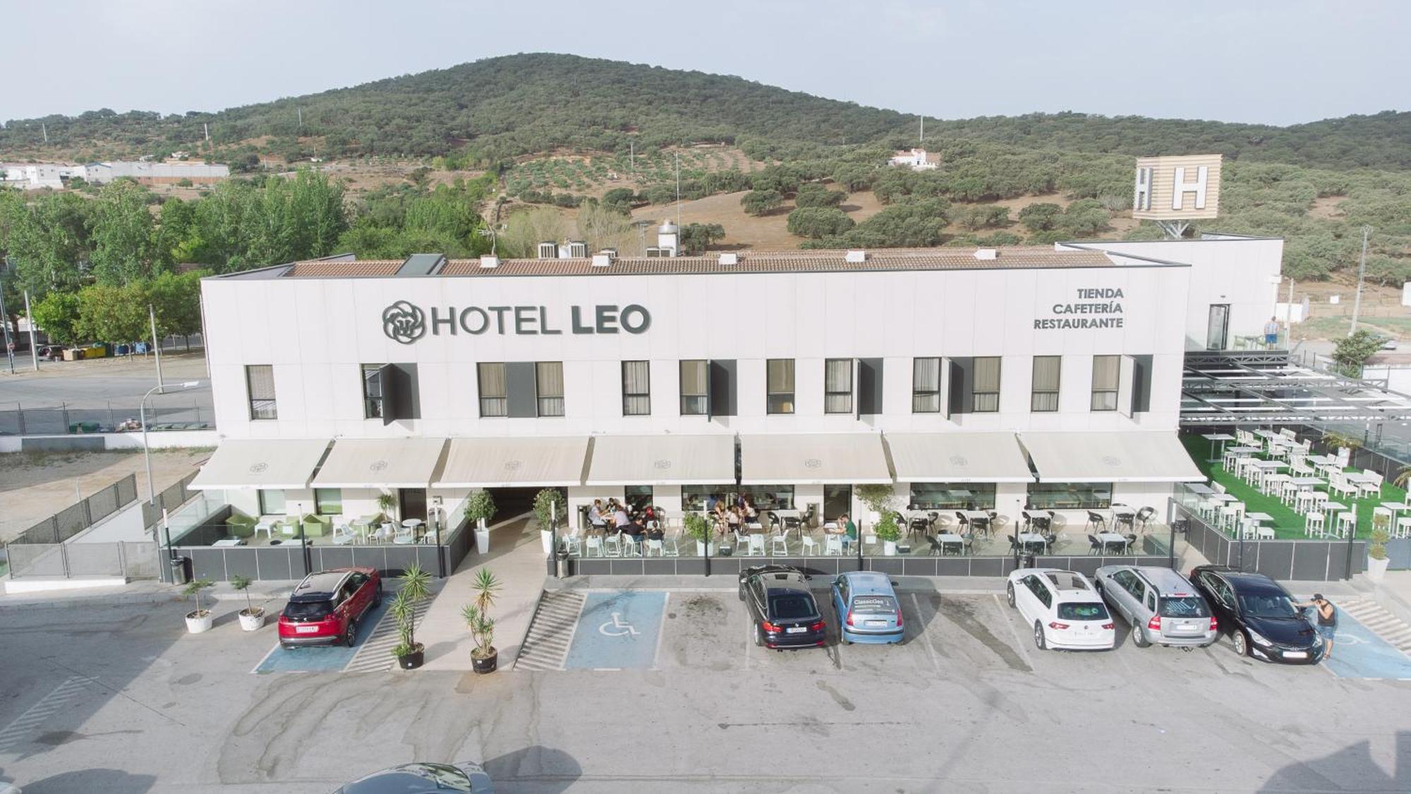 Hotel Leo Monesterio Luaran gambar